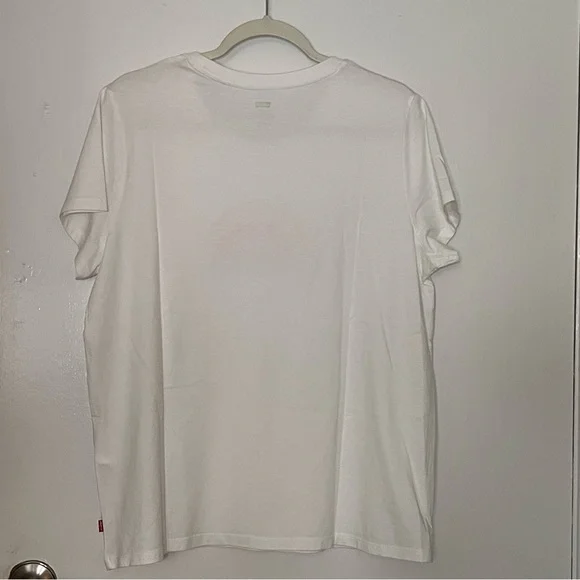 Levi’s Logo Perfect Tee shirt NWT ( XL ) - Picture 2 of 6